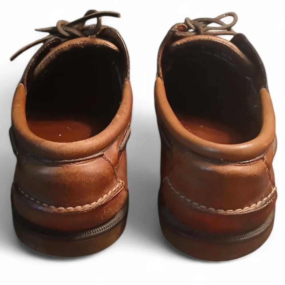 L.L. Bean Men's Size 10 Classic Brown Leather Boat Shoes